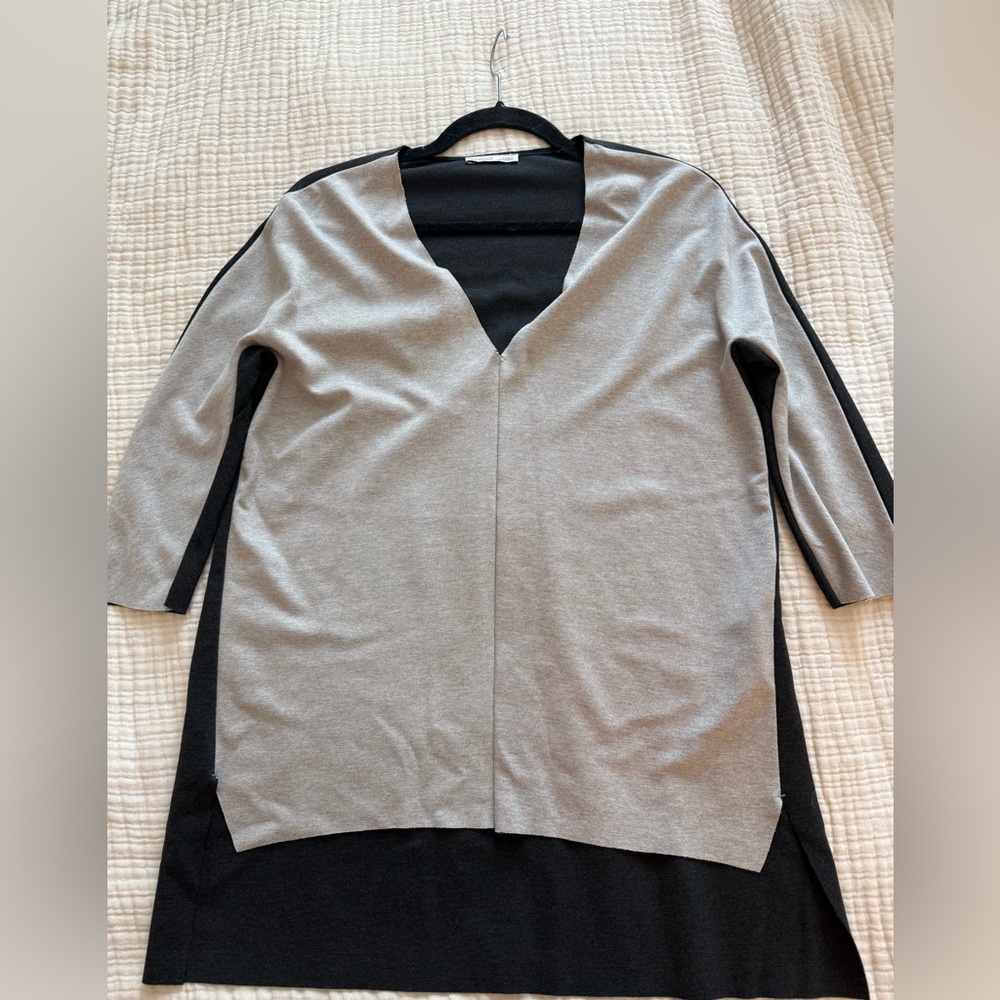 Zara gray color block top